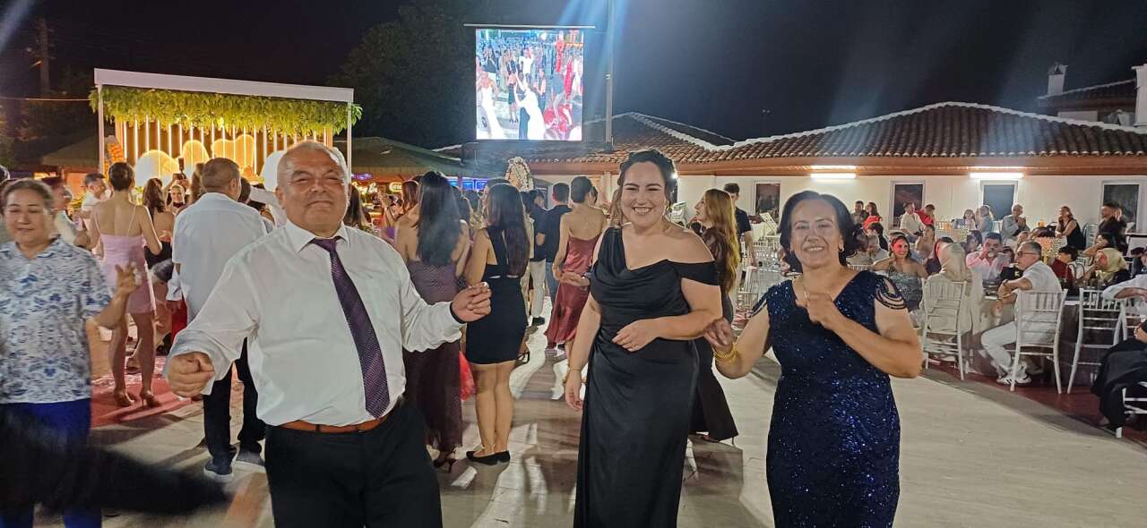 ​Muğla'da Görkemli Düğün:Ecem ve Seçkin Onur Dünyaevine Girdi 2